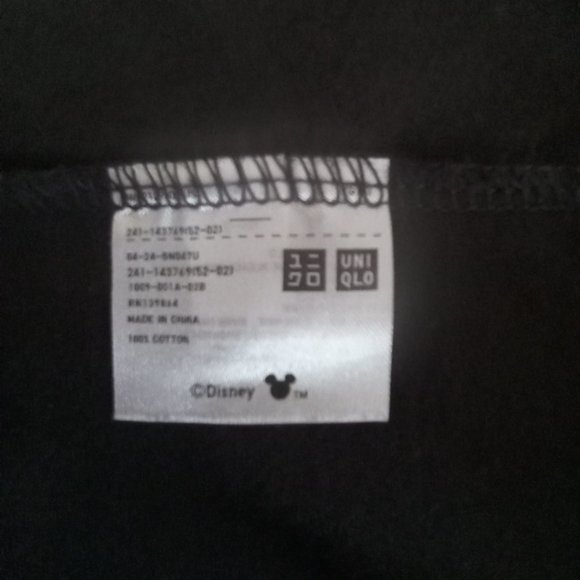 Disney X UNIQLO Donald Duck "Early to Bed" black T-Shirt - Picture 7 of 8